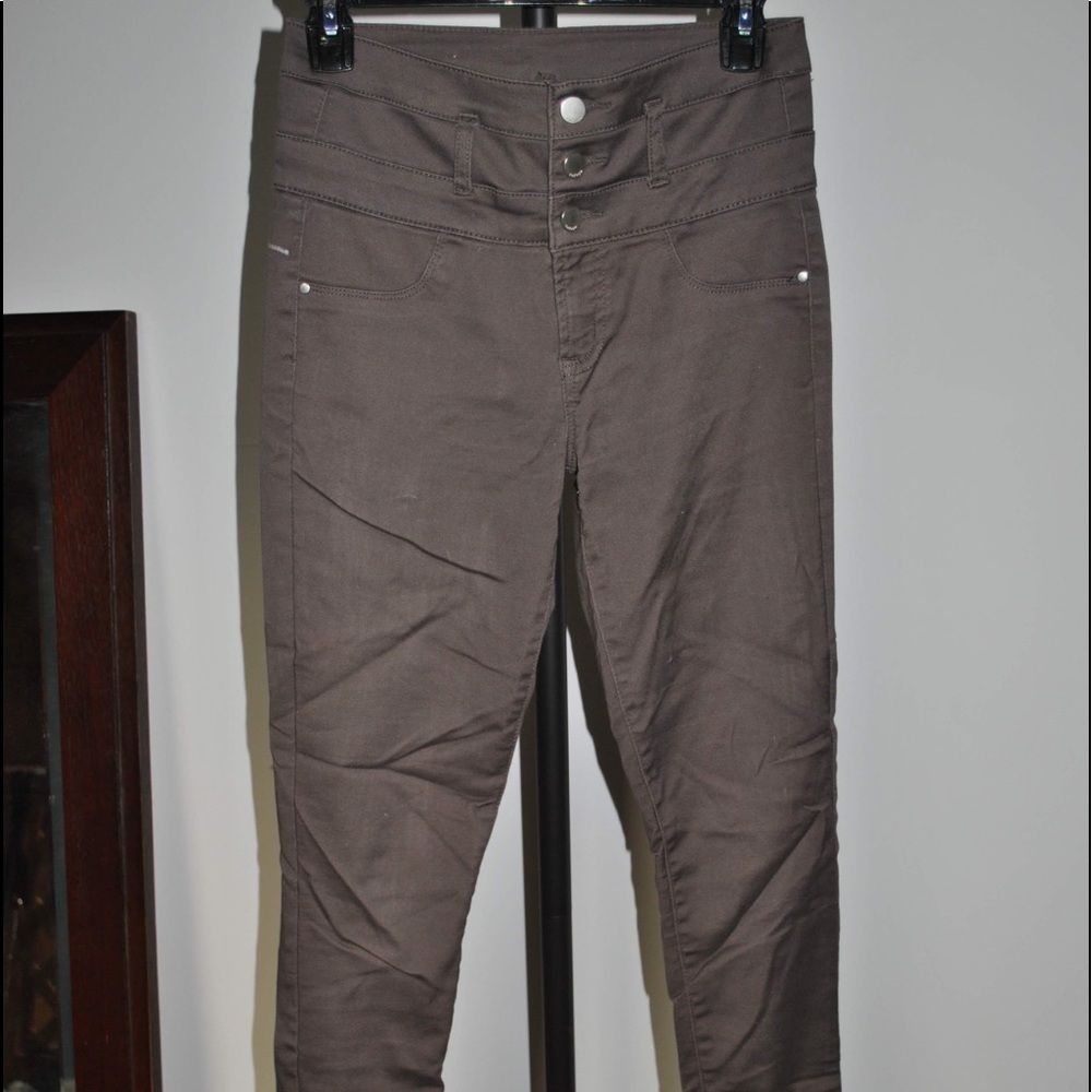 Brown sleek skinnies